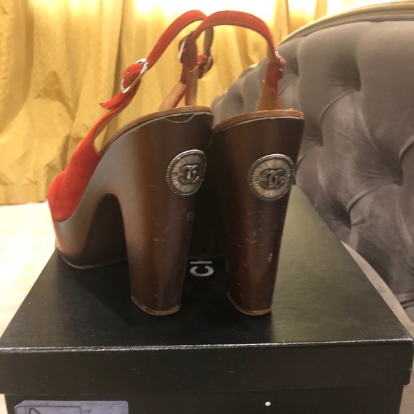 Chanel Clogs - Picture 3 of 4